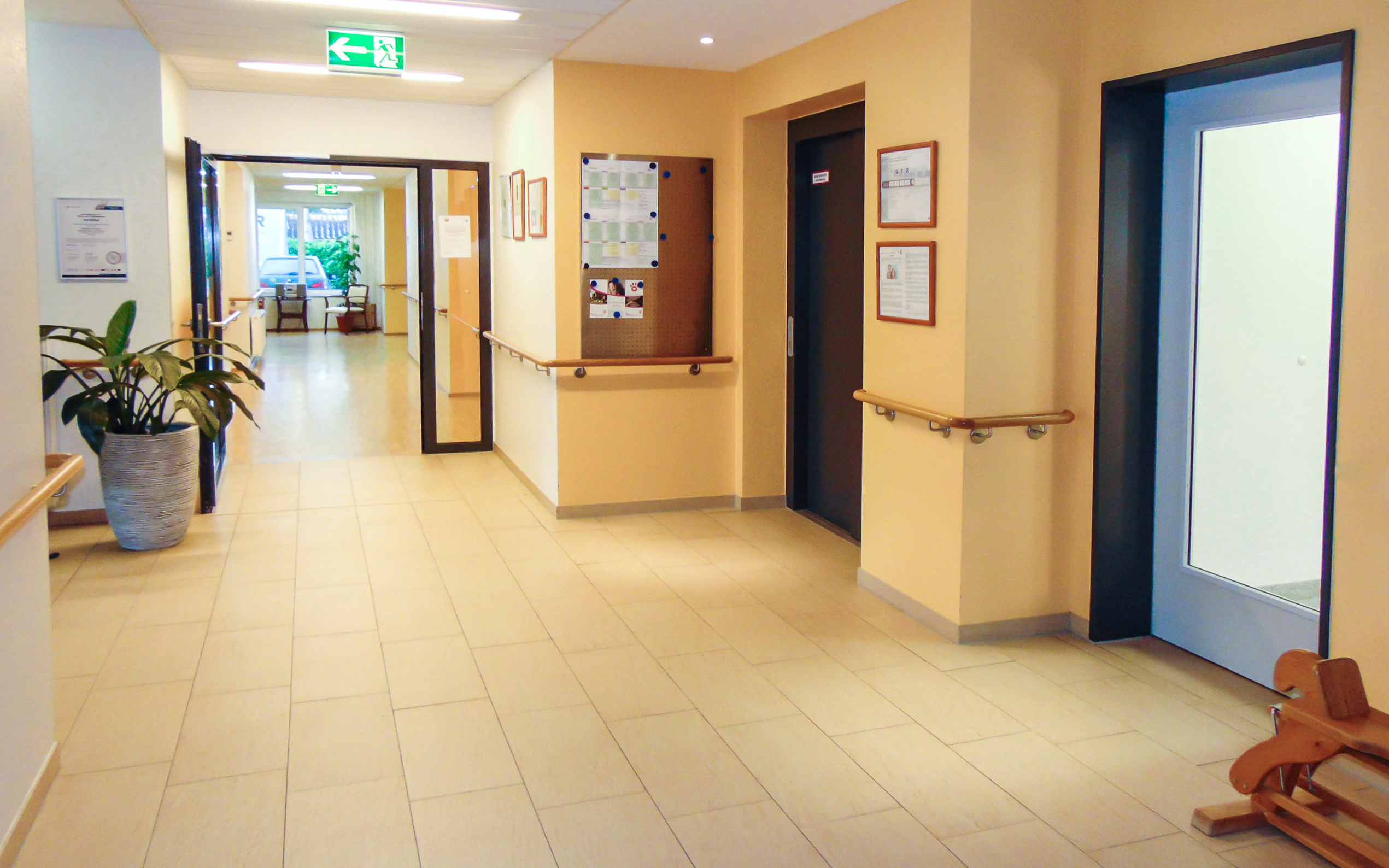 Schreinerei Houben | Referenz Innentüren